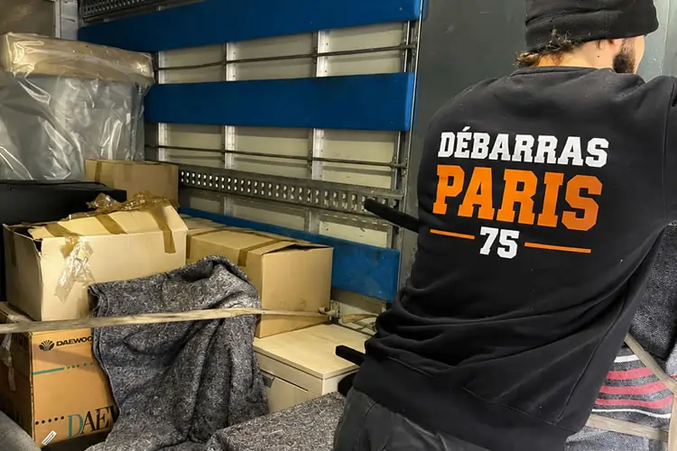 Débarras et enlèvement encombrants à Paris